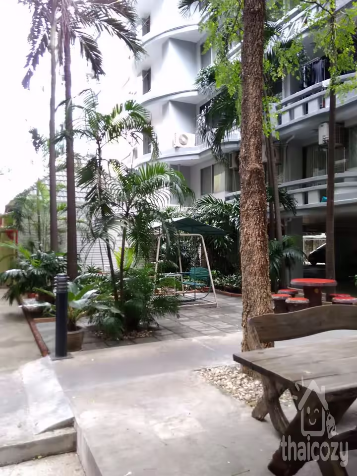 Garden Place Condo photo 3