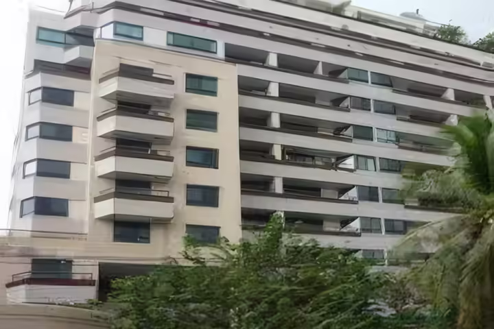 Baan Ploenchit