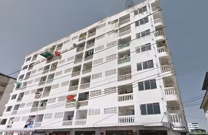 Roong Condo