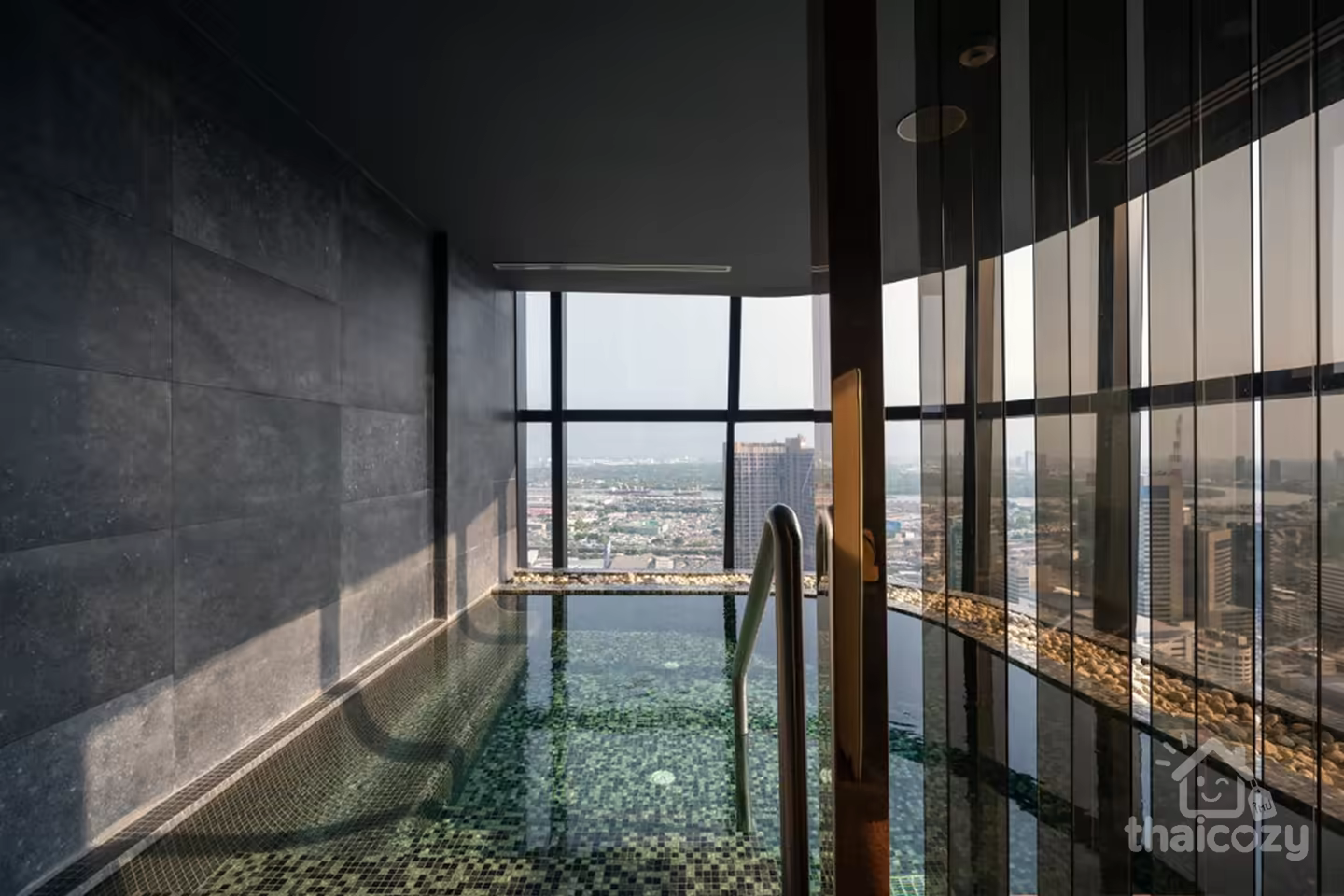 Ideo Q Sukhumvit 36 photo 2