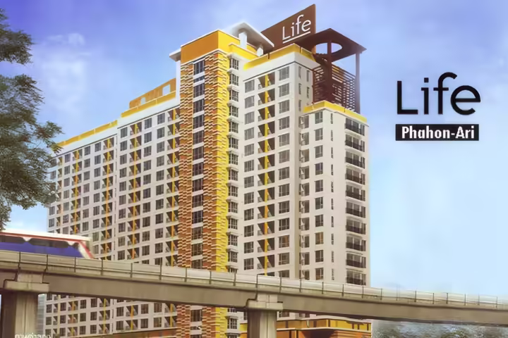 Life @ Phahon-Ari