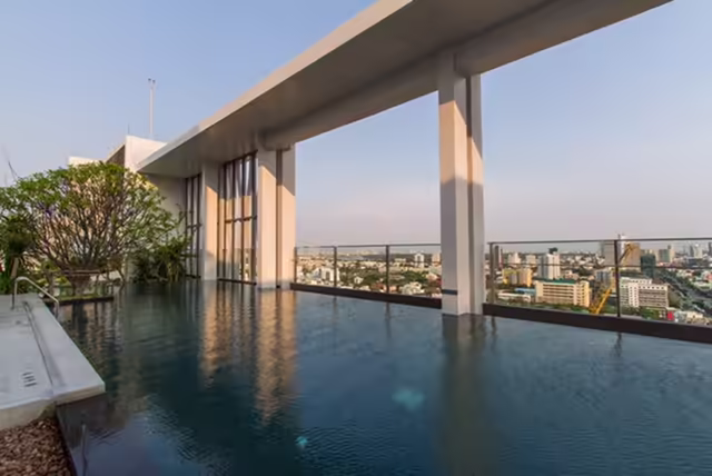 Rhythm Sathorn - Narathiwas