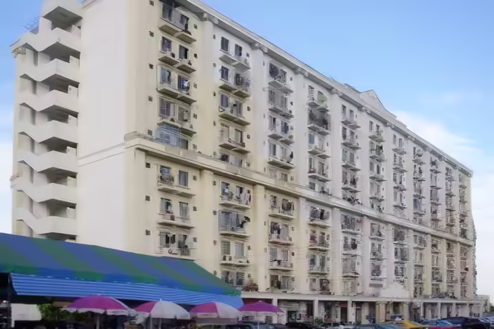 Pattanakarn Life Complex