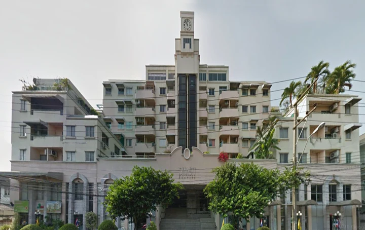 Dynasty Complex