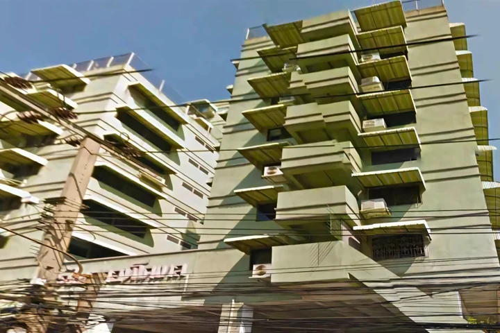 Mahadthai Condotel