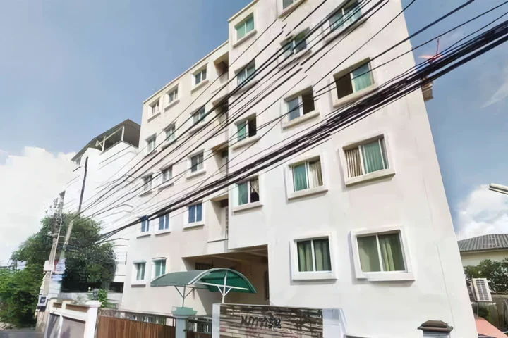 Napawarin Condo
