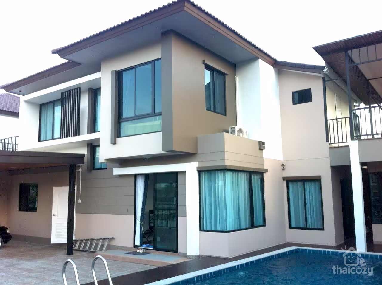 Vararom Premium Sala-Klang photo 3