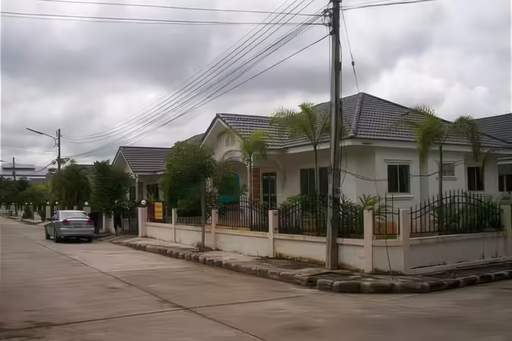New 3 Bedroom Bungalow in San Kampaeng