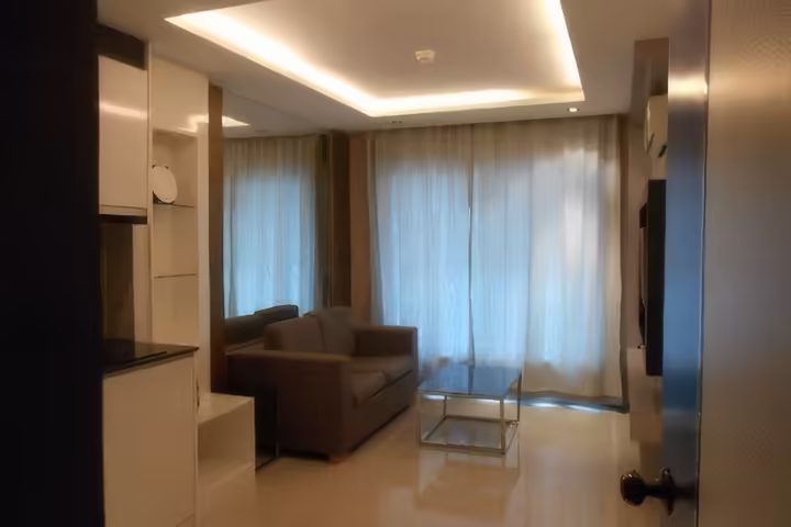 Condo for Rent South Pattaya 10,000 per month for 1 year contract