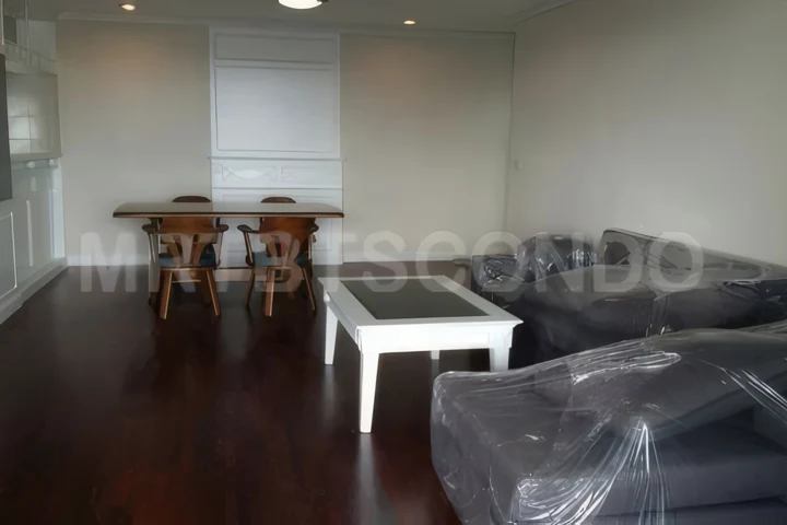 ให้เช่าคอนโดนิวตันทาวเวอร์ ใกล้ BTS นานา – 45,000 บาท/เดือน