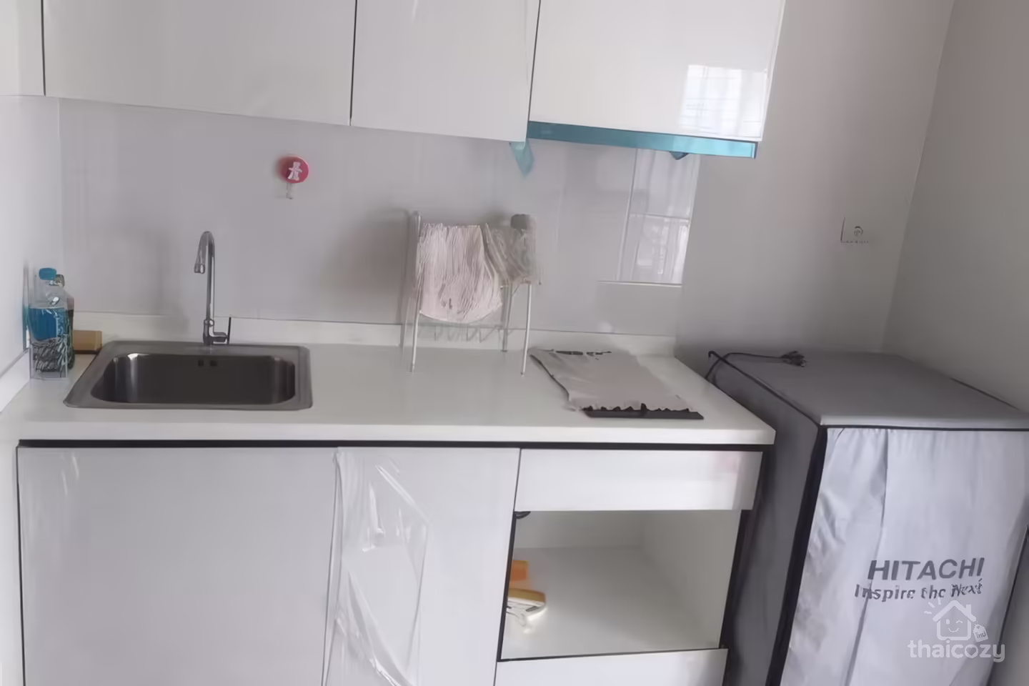 For Sale: 1-Bedroom Condo at Centric Ratchada-Suthisan, 42 sqm photo 2