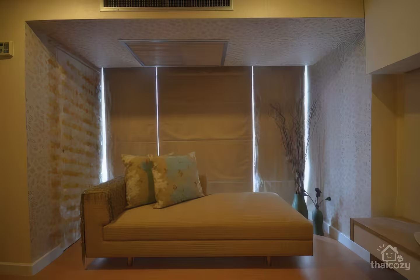 The Trendy Nana one bedroom Studio unit ONLY 150 metres from BTS Nana for rent photo 2