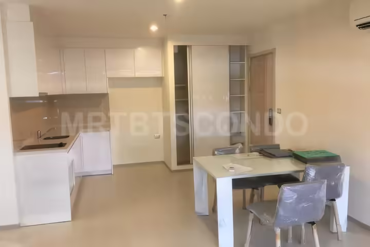 Rhythm Sukhumvit 42 - Condo for Rent near BTS Ekkamai, 62,000 THB/Month