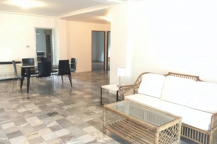 Appartement spacieux de 2 chambres et 2 salles de bain à louer à Aree