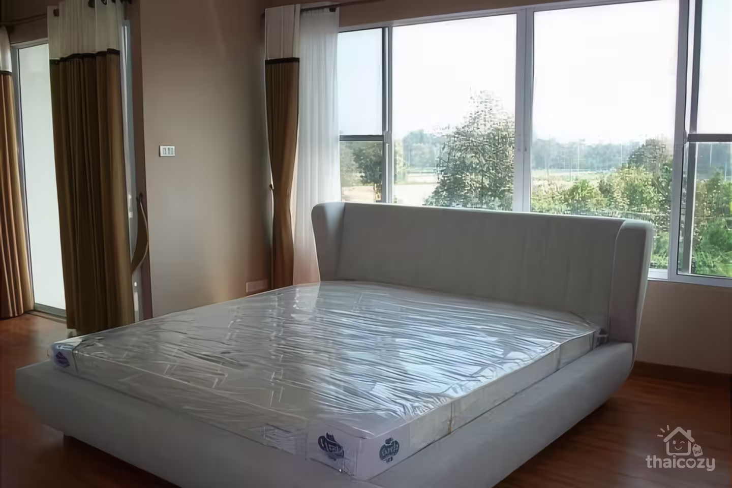 คอนโดหรู 2 ห้องนอน ใหม่ ใกล้สนามกีฬาสมโภชเชียงใหม่ 700 ปี photo 1