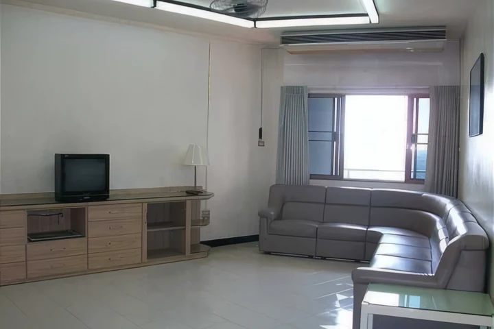 คอนโด 1 ห้องนอน ริมแม่น้ำ