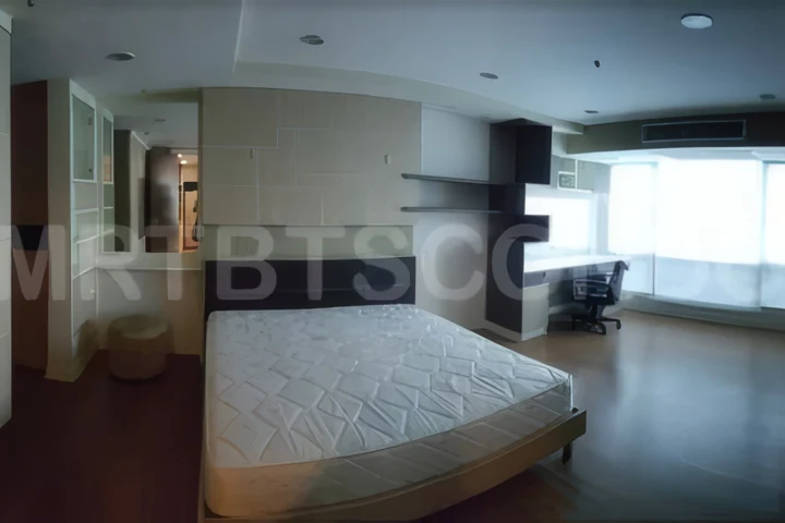 เดอะ เทรนดี้ คอนโดมิเนียม - ห้องชุด 2 ห้องนอนให้เช่า ใกล้ BTS นานา ราคา 40,000 บาท/เดือน