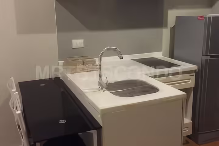 Condolette Dwell Sukhumvit 26, 1-Bedroom Condo for Rent near BTS Phrom Phong, 23,000 THB/Month