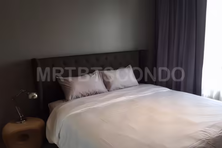 The Lofts Ekkamai, Condo for Rent near BTS Ekkamai, Price 45,000 THB/Month