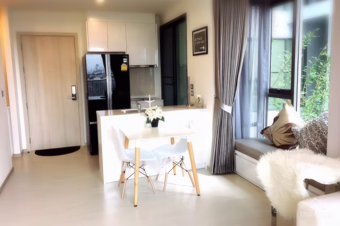 Rhythm Sukhumvit 42, Condo for Rent near BTS Ekkamai, Price 48,000 baht/month photo 2