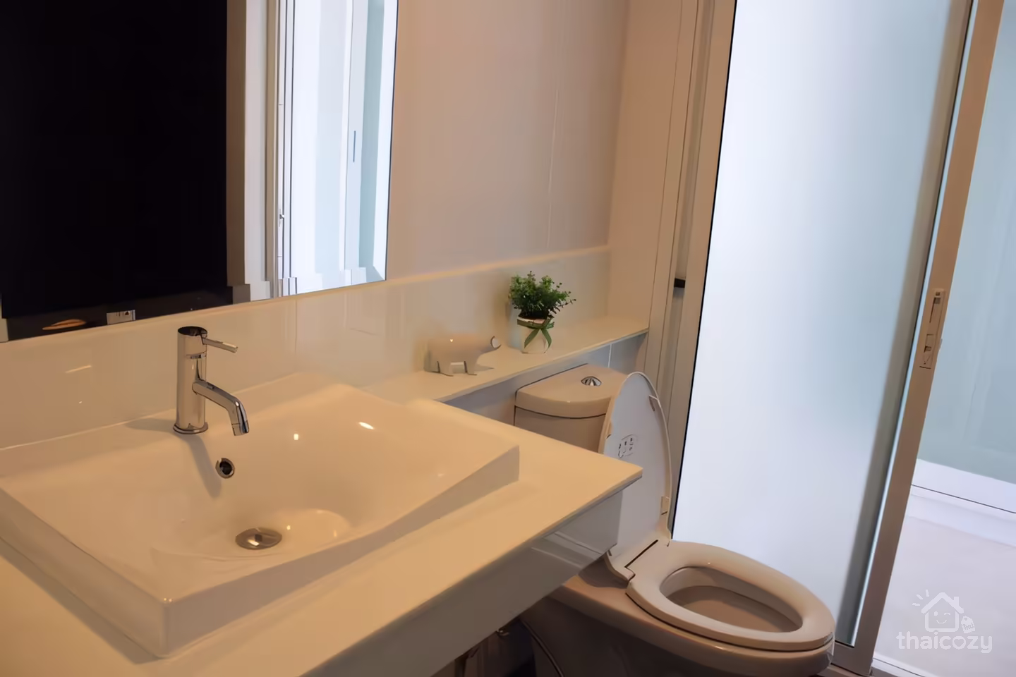 Room for Rent at D65 Condominium Sukhumvit Soi 65, 1 Bedroom, 17,000 Baht/Month photo 2