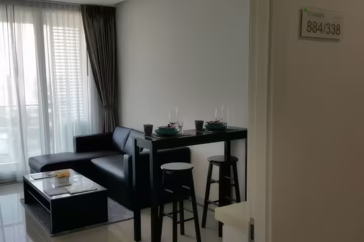T.C. Green Condo for Rent near MRT Phra Ram 9, 1 Bedroom 39 sqm, Price 16,000 Baht/Month