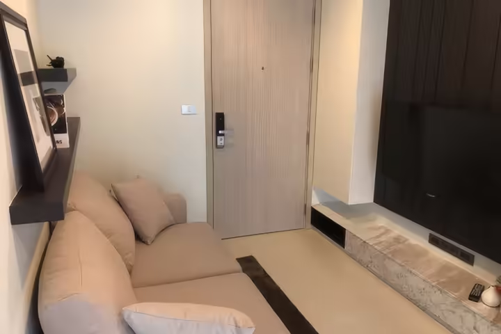 The Lofts Ekkamai, Condo for Rent near BTS Ekkamai, 1 Bedroom 35 sqm, Price 30,000 THB/Month