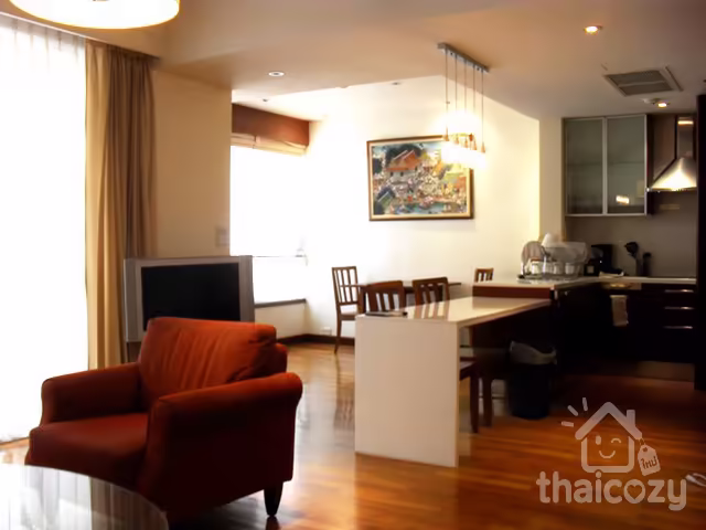 Large 1 Bedroom at Langsuan photo 1