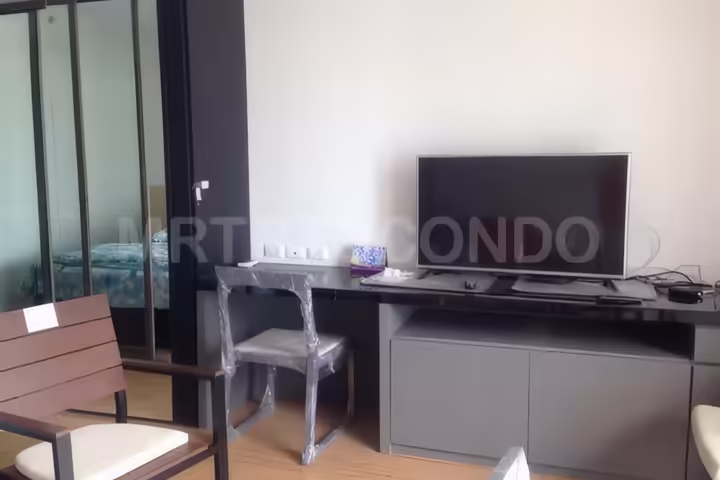 Siamese Surawong Condo for Rent Near BTS Sam Yan, 1 Bedroom 36 sqm, Price 24,000 Baht/Month