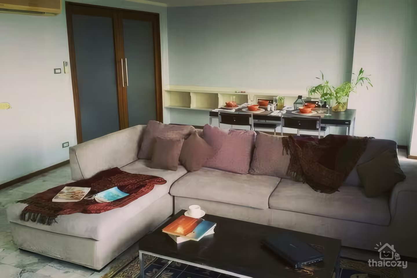 For Sale: 112 sqm 2-Bedroom Apartment at Omni Tower Sukhumvit Nana photo 1