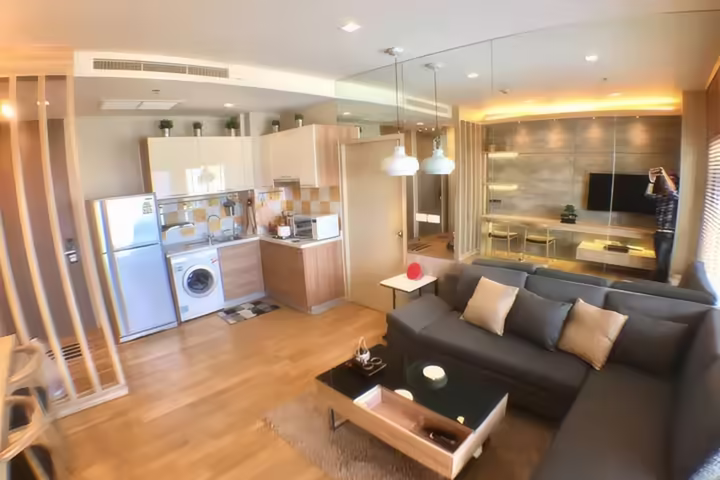 Noble Reveal Condo for Rent near BTS Ekkamai – 1 Bedroom, 47 sqm, 38,000 Baht/Month