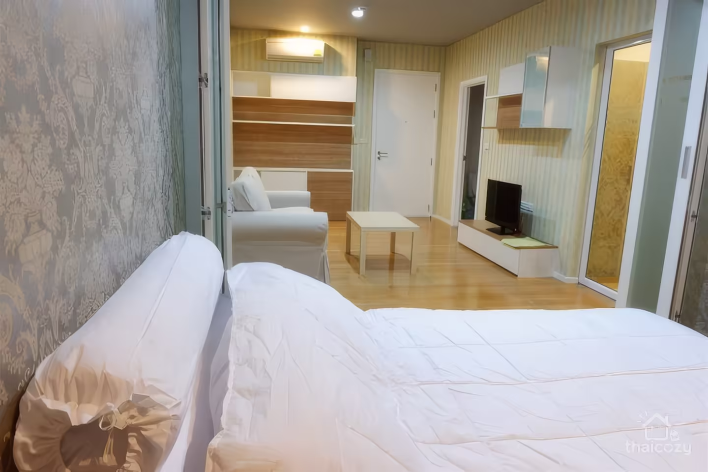 Blocs 77 by Sansiri - 1 Bedroom Condo for Rent near BTS On Nut, 40 sqm, 18,000 THB/month photo 2