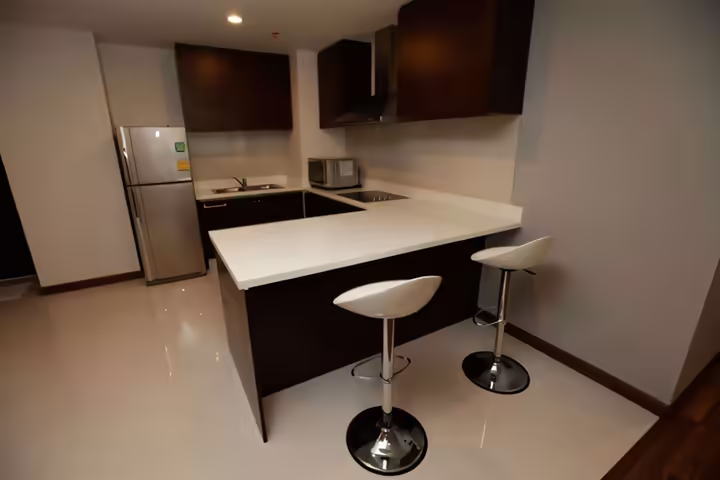 2 Bedrooms 112 sq.m. for Rent at Ratchadamri