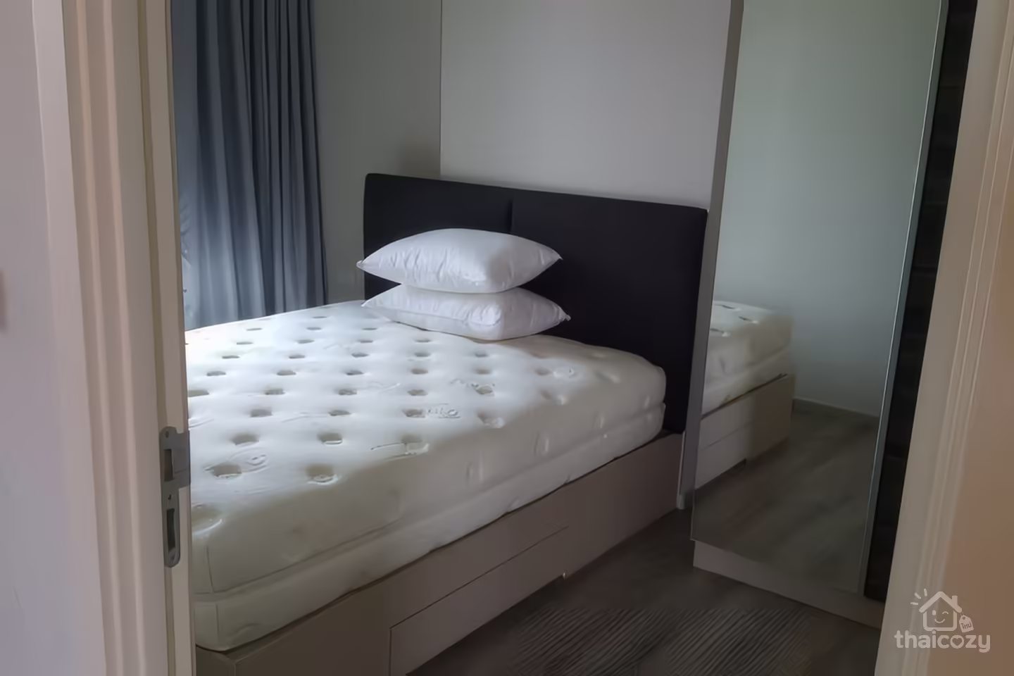 Centric Ari Station Condo for Rent near BTS Ari, 2 Bedroom 56 sqm, 33,000 baht/month photo 2