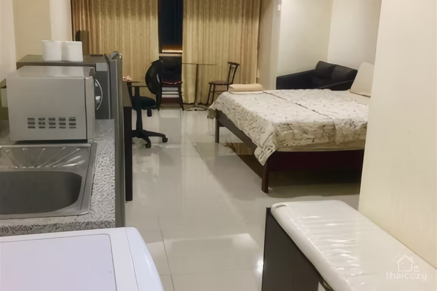 The Trendy Condominium, Condo for Sale near BTS Nana, Studio 36 sqm, Price 3,650,000 Baht photo 2