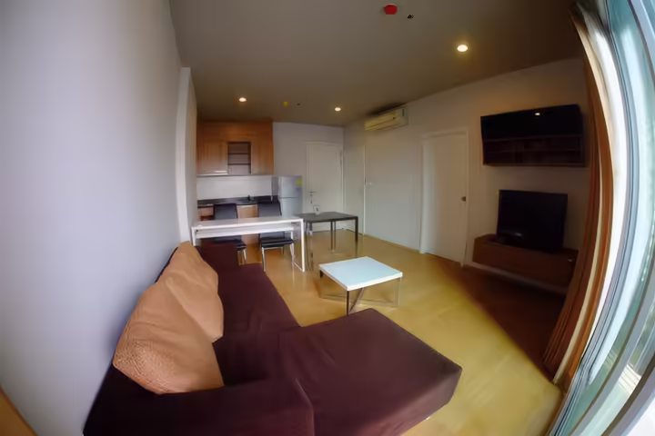 Hive Sathorn, Condo for Rent Near BTS Krung Thon Buri, 1 Bedroom 49 sqm, Price 19,000 Baht/Month