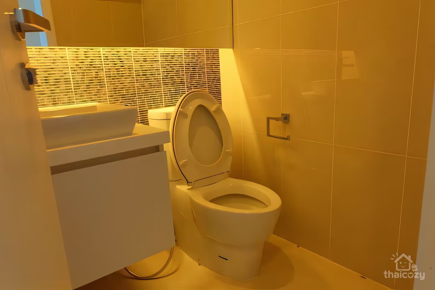 31 sqm 1 Bedroom Condo for Sale at Condolette Ize Ratchathewi photo 2