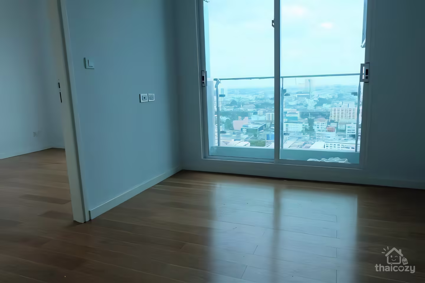 31 sqm 1 Bedroom Condo for Sale at Condolette Ize Ratchathewi photo 1