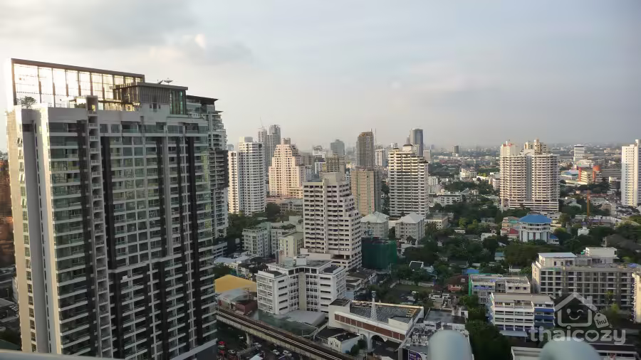 拍蓬高档公寓高层两卧出租 photo 1