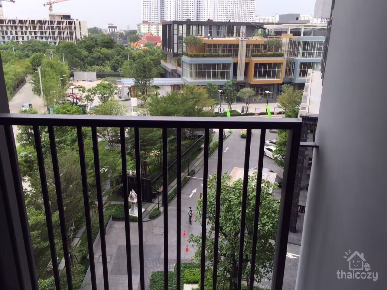 Base Park West photo 2