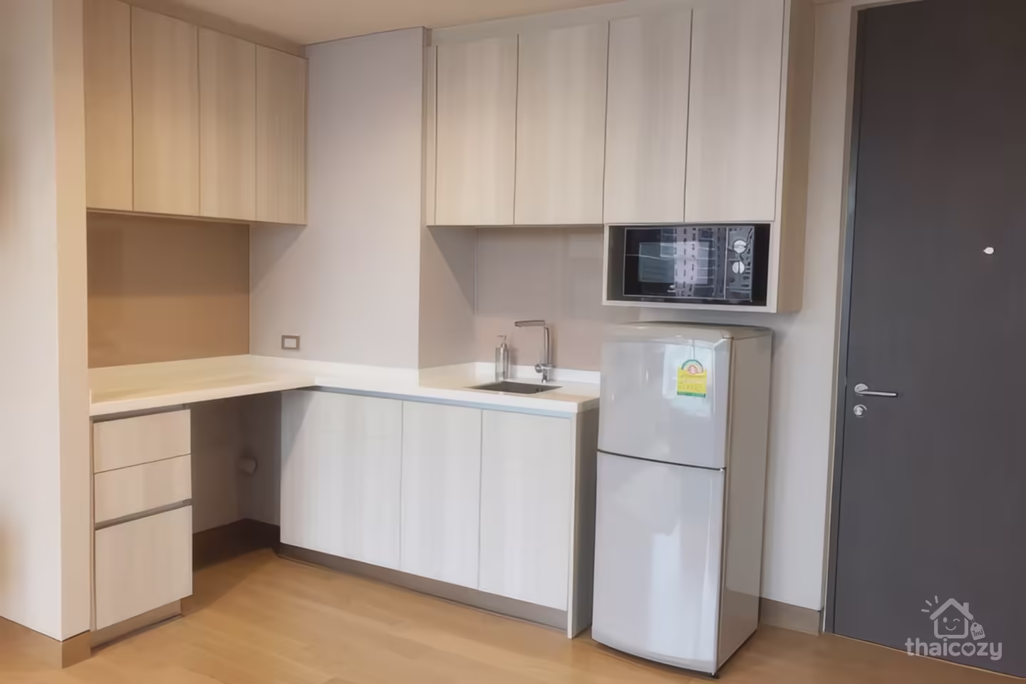 The Lumpini 24 - Condo for Rent near BTS Phrom Phong, 1 Bedroom 38 sqm, Price 35,000 baht/month photo 2