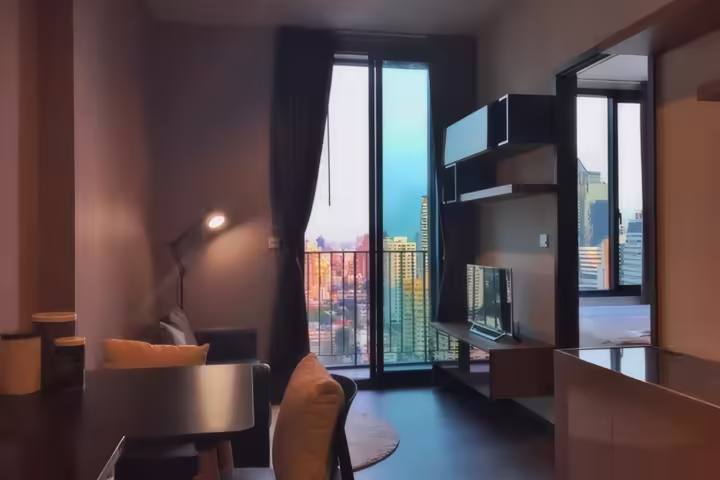 Edge Sukhumvit 23, Condo for Rent Near BTS Asoke, 1 Bedroom 32 sqm, Price 35,000 THB/Month
