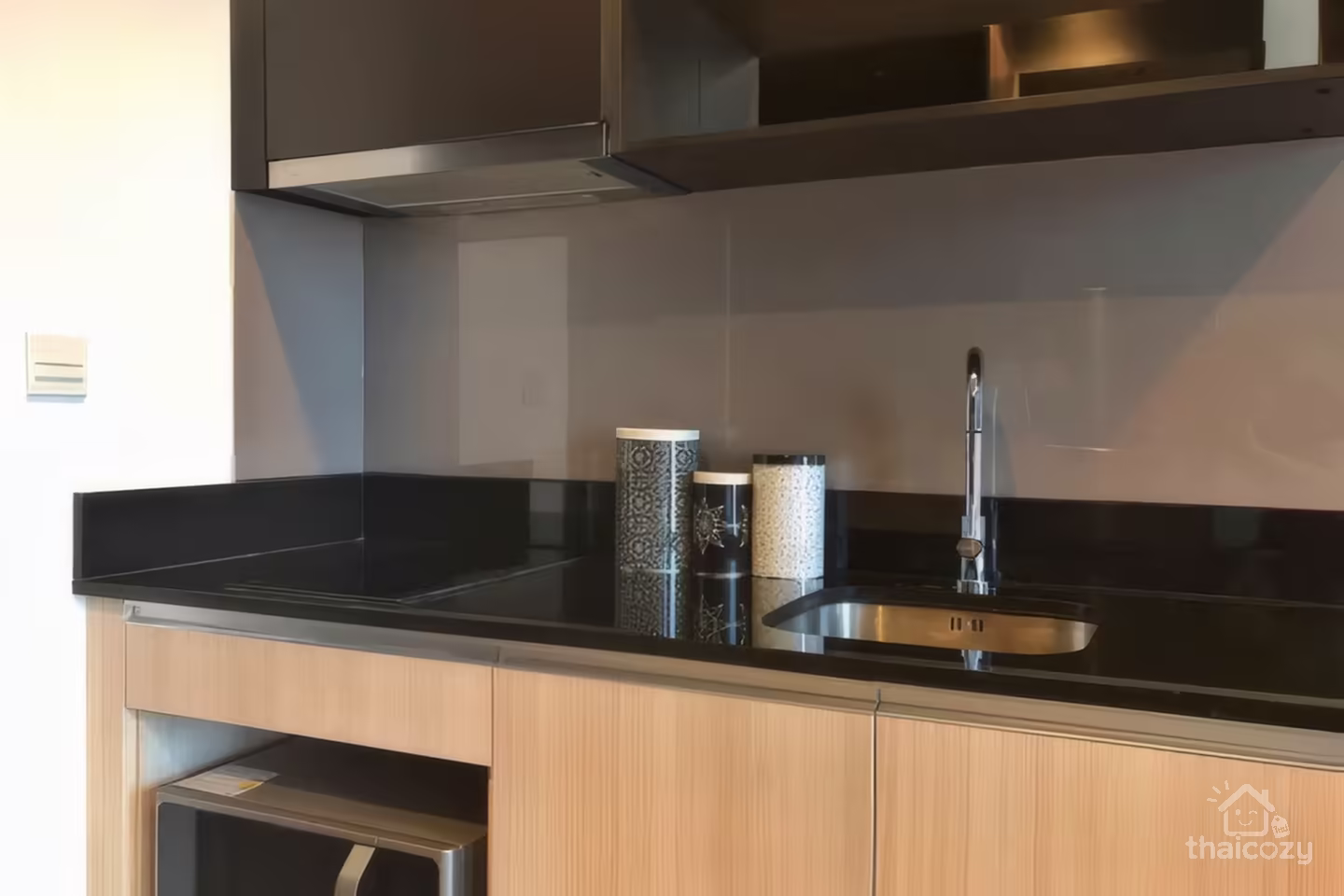Edge Sukhumvit 23, Condo for Rent Near BTS Asoke, 1 Bedroom 32 sqm, Price 35,000 THB/Month photo 2
