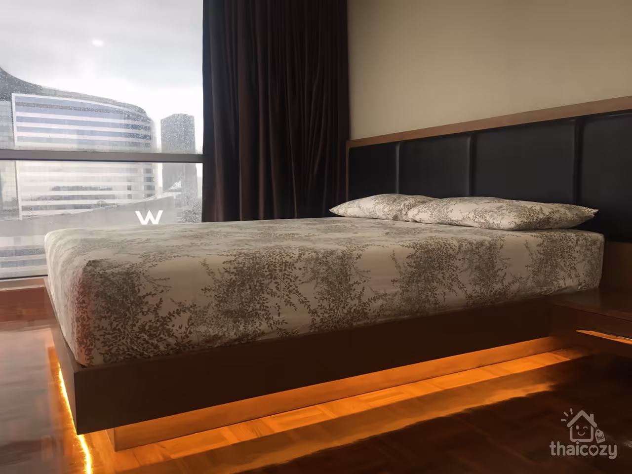 Silom Suite Condo Sathorn – For Sale or Rent photo 1