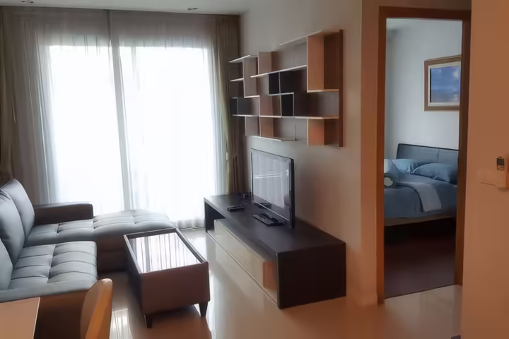 Circle Condominium, Condo for Sale Near MRT Phetchaburi, 1 Bedroom 47 sqm, Price 5,130,000 Baht