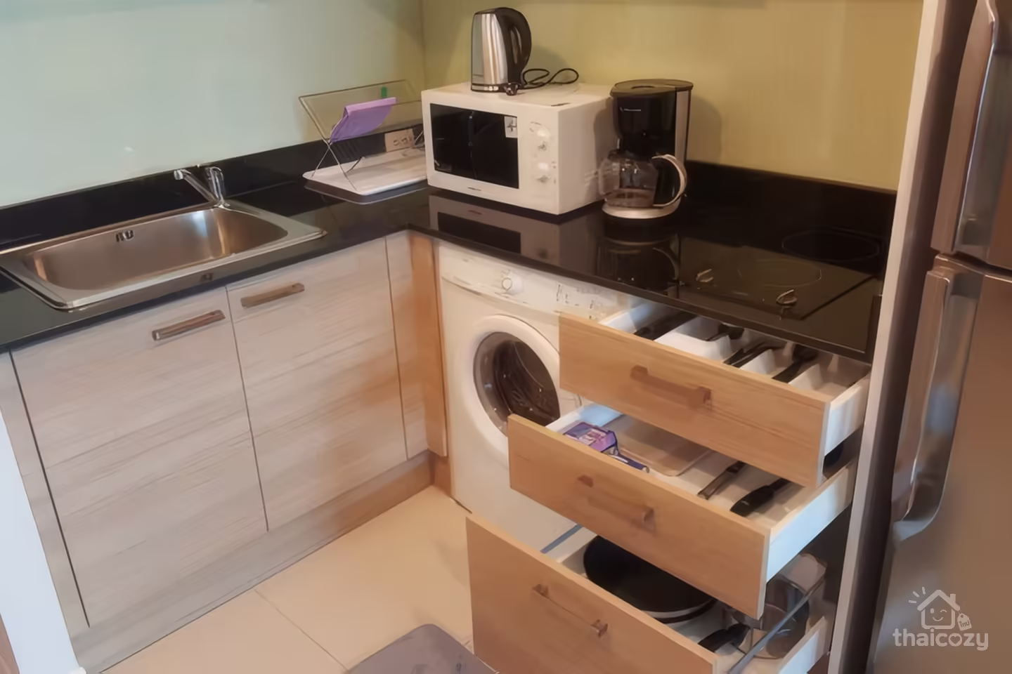 Circle Condominium, Condo for Sale Near MRT Phetchaburi, 1 Bedroom 47 sqm, Price 5,130,000 Baht photo 2
