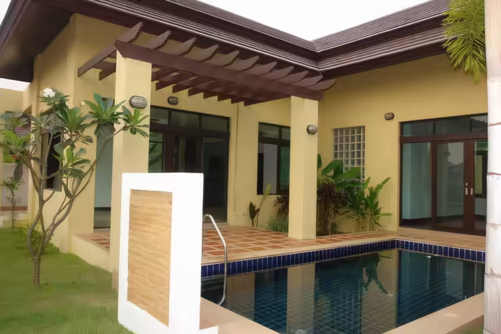 House with Private Swimming Pool in Bang Saray