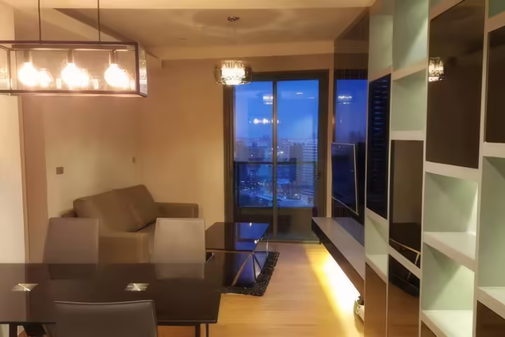 The Lumpini 24 Condo for Rent near BTS Phrom Phong, 2 Bedroom 55 sqm Price 50,000 Baht/Month