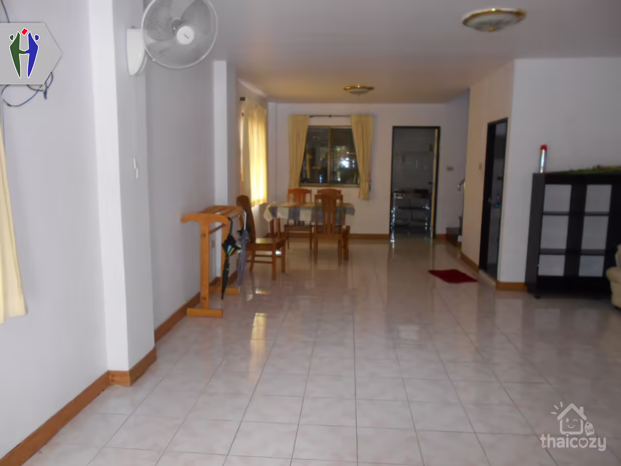 House near Sukhumvit Road, Pattaya Klang, For Rent photo 2