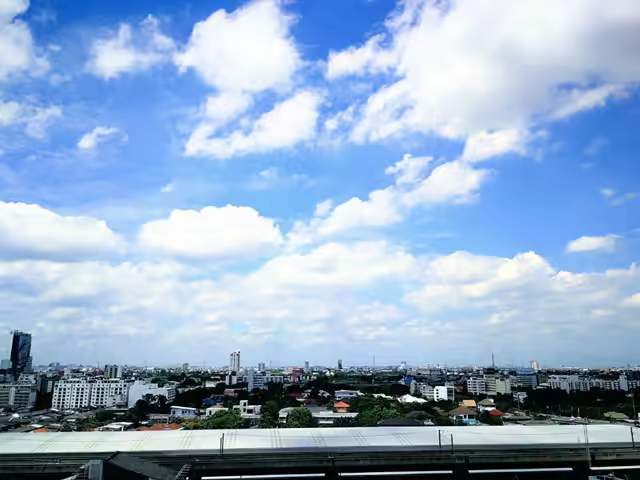 2 Bedroom Condo for Sale in Prime CBD Ekamai-Thonglor by Owner